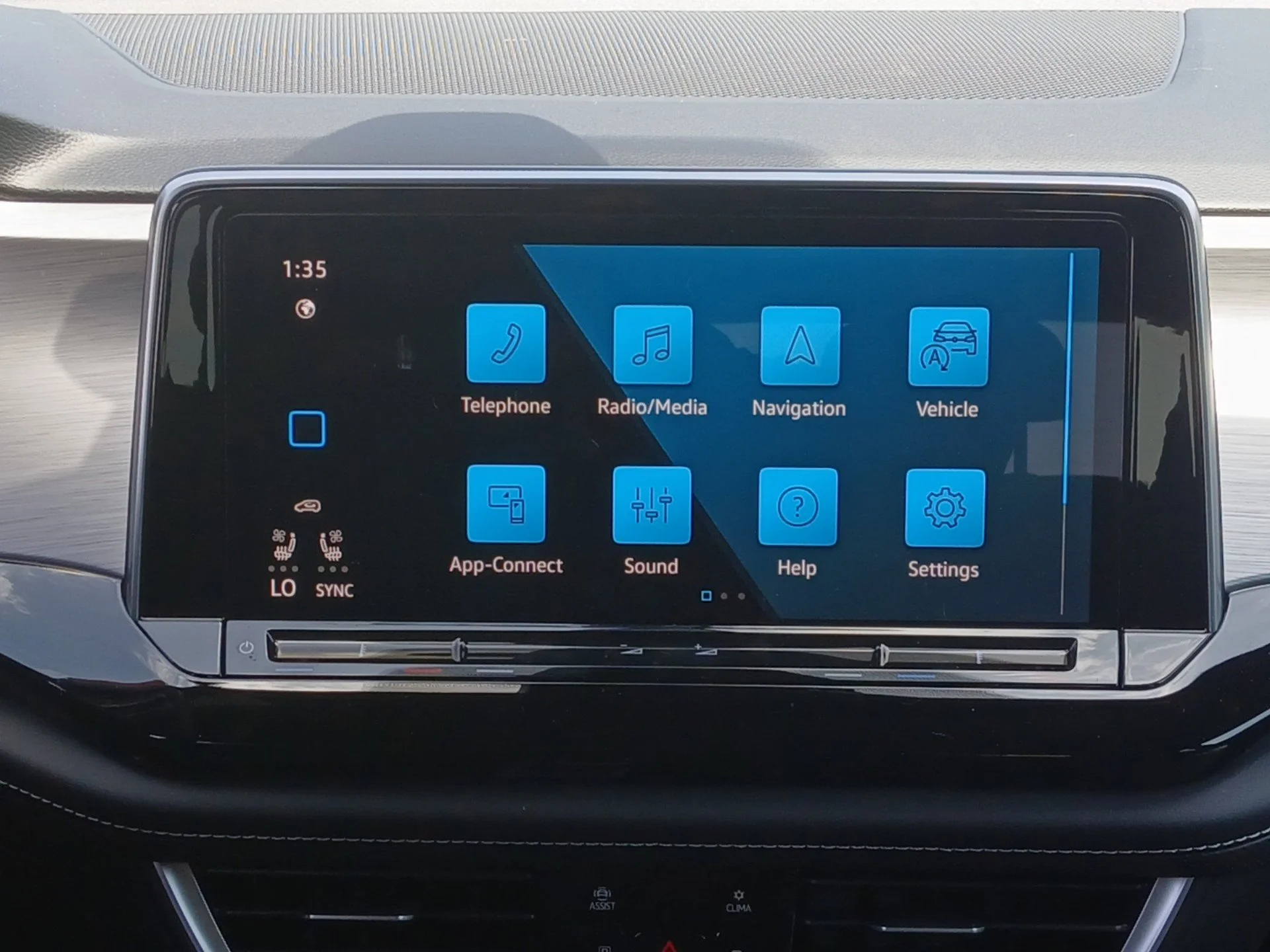 2026 Volkswagen Atlas Cross Sport SE w/Tech - Photo 12