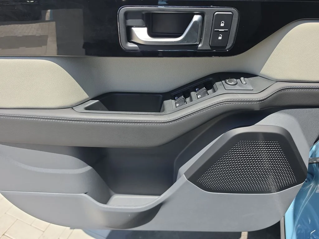 New 2025  INEOS Fieldmaster Edition image 15