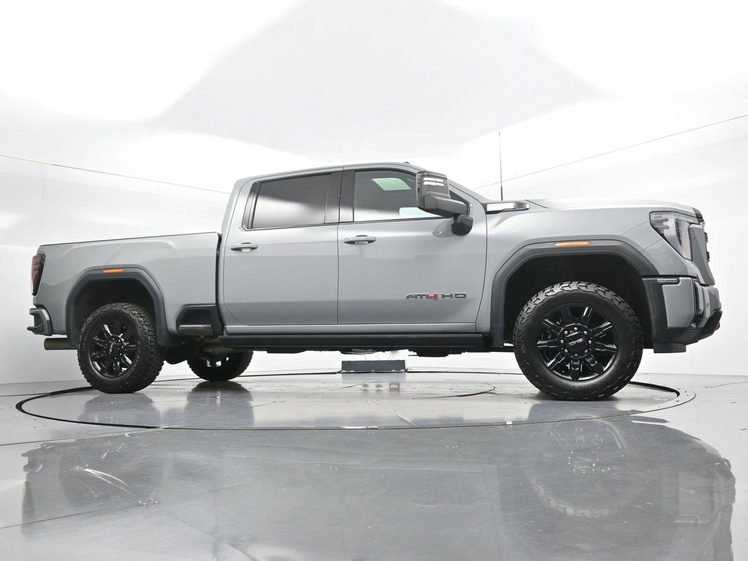 Used 2024 Thunderstorm Gray GMC AT4 image 39