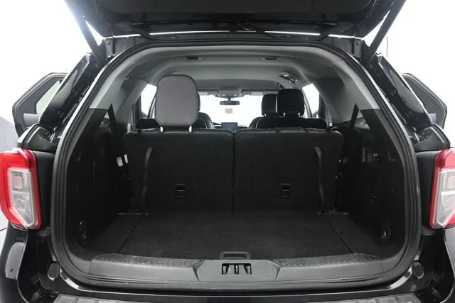Used 2020 Agate Black Metal Ford XLT image 25