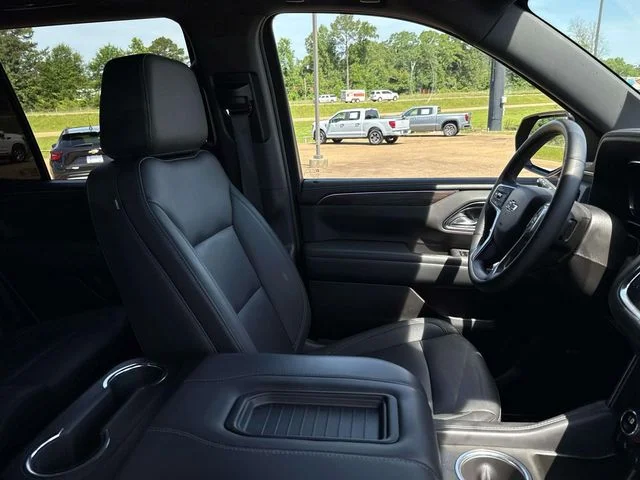 Used 2024 Black Chevrolet Z71 image 23