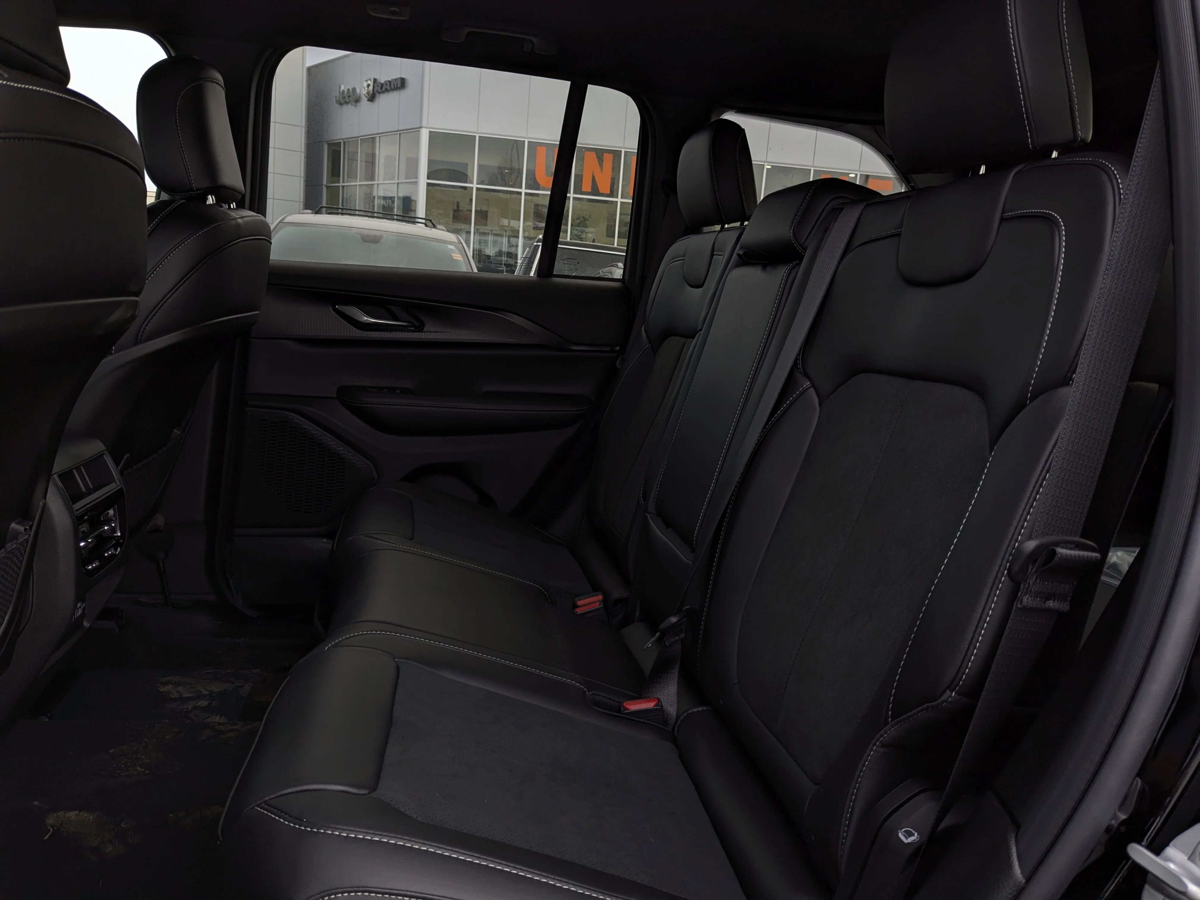 New 2025 Black Jeep Altitude - - Power Liftgate - Wireless Charging - 20 Black Wheels - Remote Start & More image 27