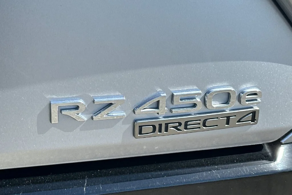 Used 2023 Silver Lexus 450e Luxury image 33
