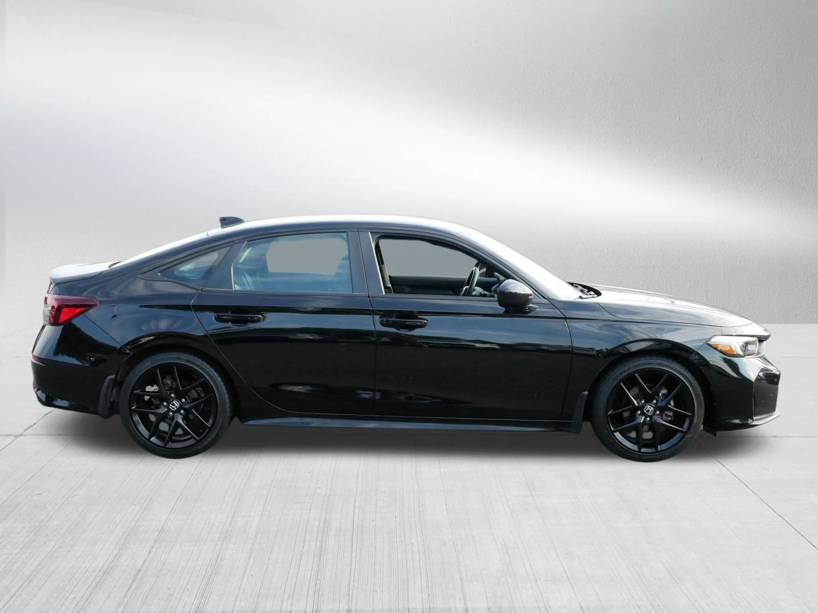 Used 2025 Crystal Black Pearl Honda Sport image 8