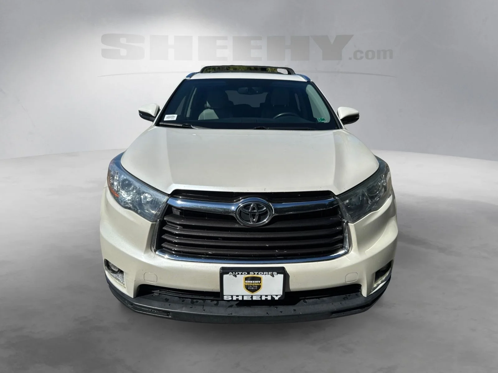 Used 2015 Blizzard Pearl Toyota Limited image 18