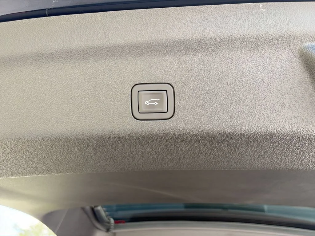 2026 GMC Yukon XL Denali Ultimate - Photo 32