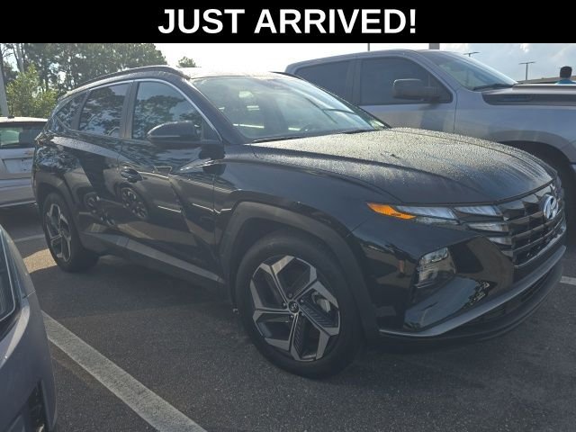 Certified Used 2024 Black Hyundai SEL image 3