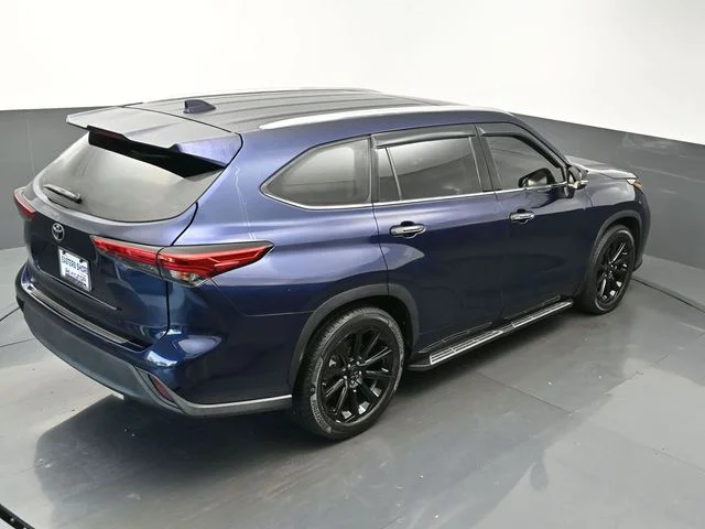 Used 2021  Toyota XLE image 45