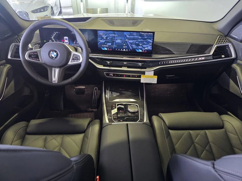 New 2026 Alpine White BMW sDrive40i image 8