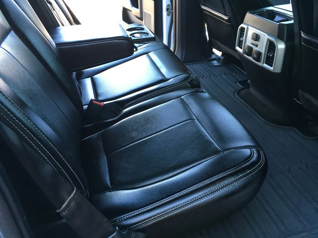 Used 2018 White Ford Lariat image 30