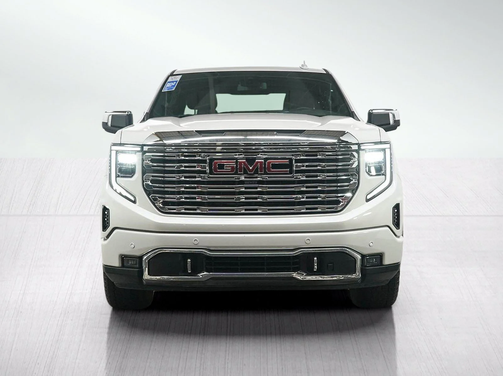 Used 2023 White Frost GMC Denali image 8