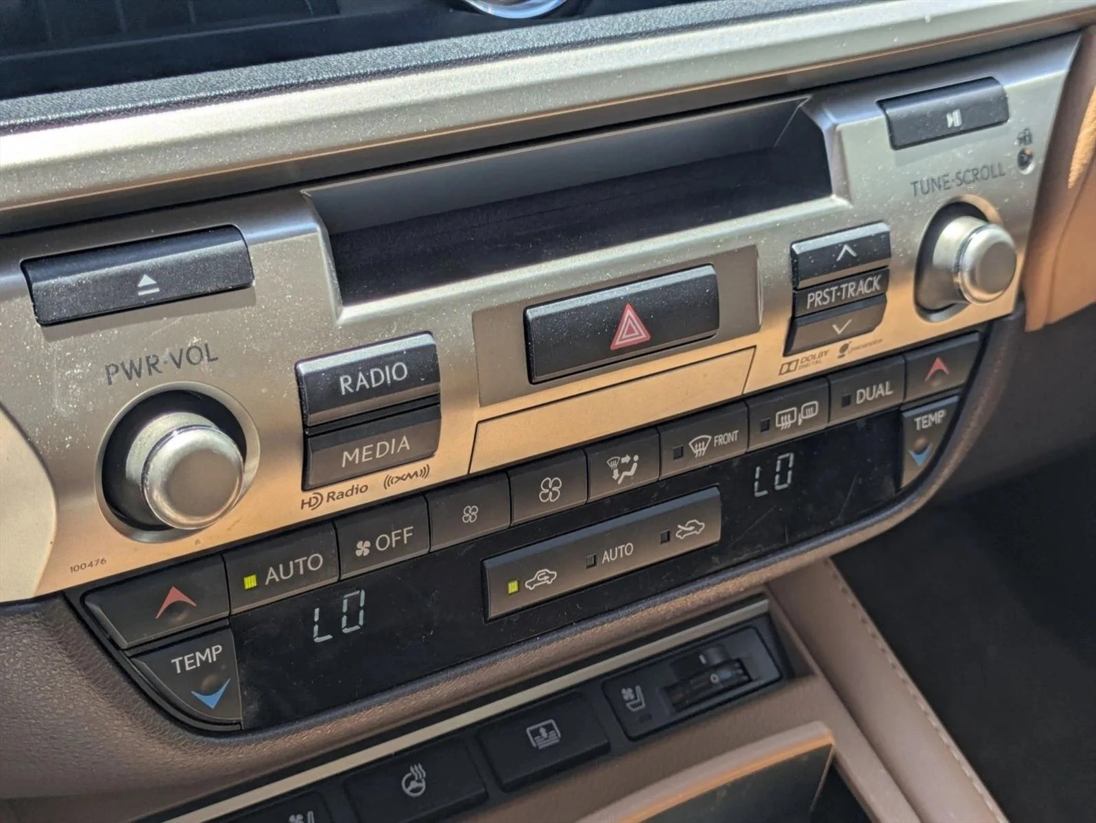 Used 2016 Silver Lexus Hybrid image 15
