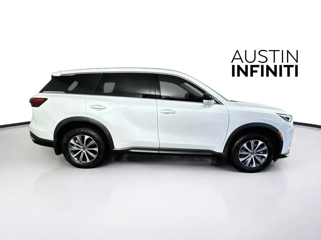 Certified Used 2027 White INFINITI PURE image 11