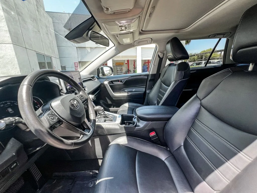 Used 2023 Gray Toyota XLE Premium image 16