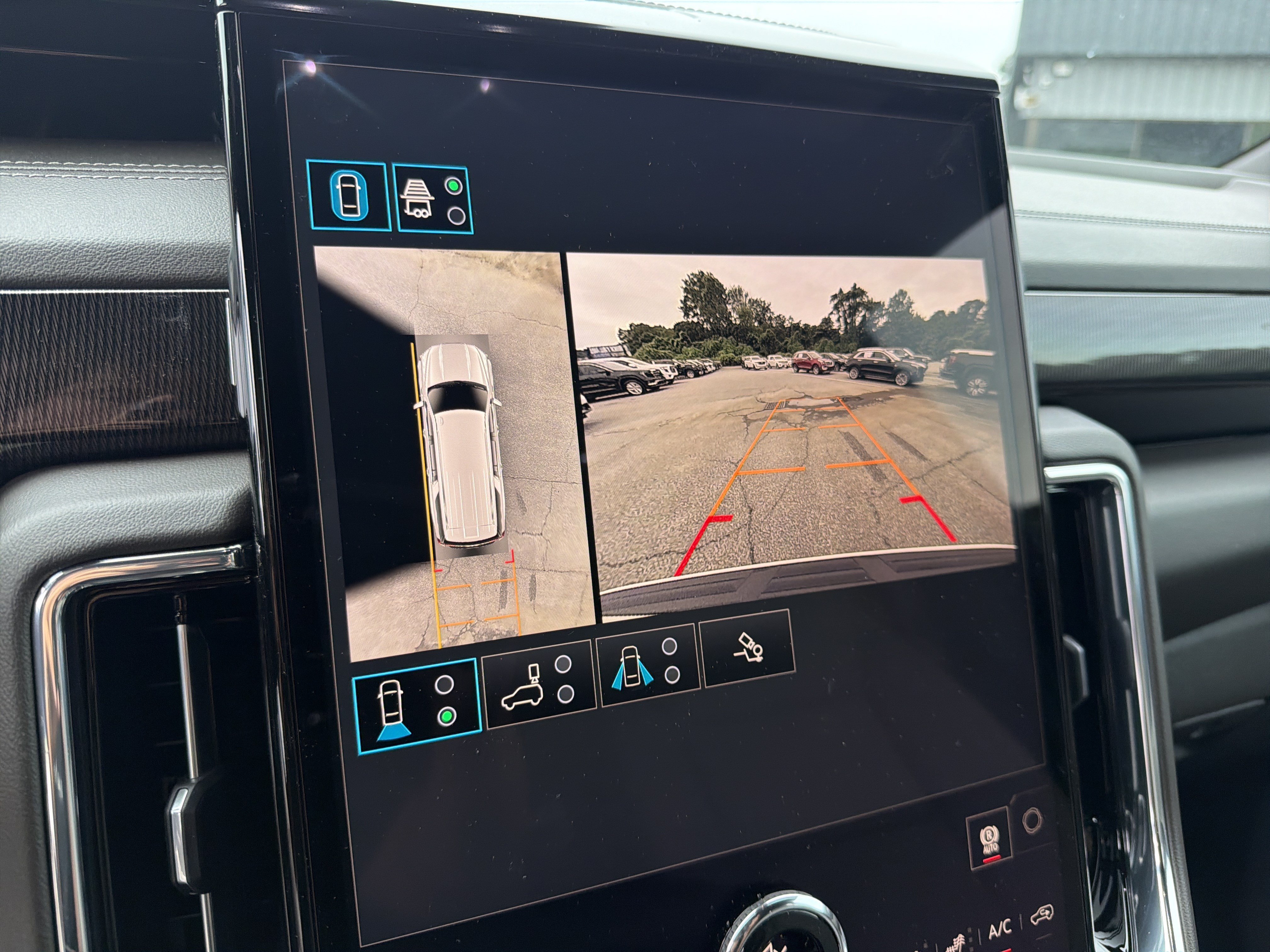2026 GMC Yukon XL Elevation - Photo 26