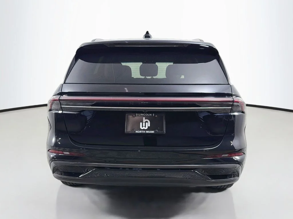 Certified Used 2024 Black Lincoln Black Label image 6