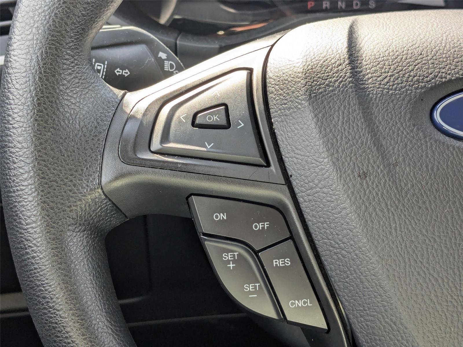 Used 2024 Iconic Silver Metallic Ford SE image 17