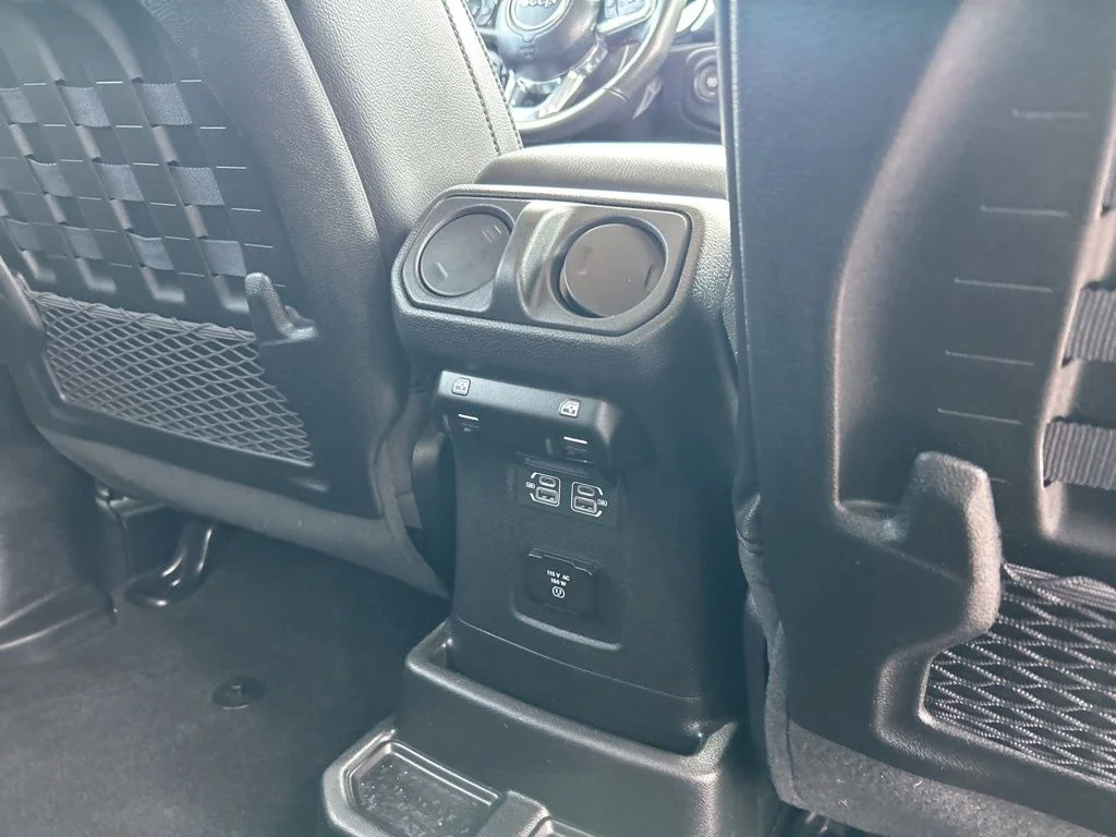 Certified Used 2023 Earl Clearcoat Jeep Rubicon 392 image 44