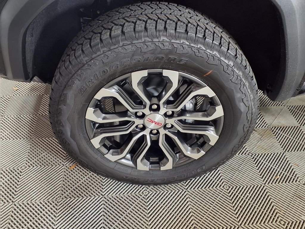 2026 GMC Canyon Denali - Photo 8