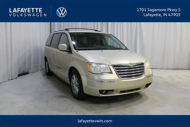 2010 Chrysler Town & Country