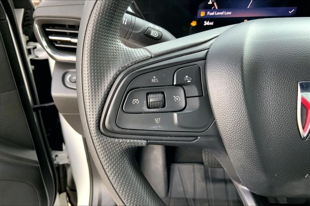 Used 2024 Summit White Buick Preferred image 18