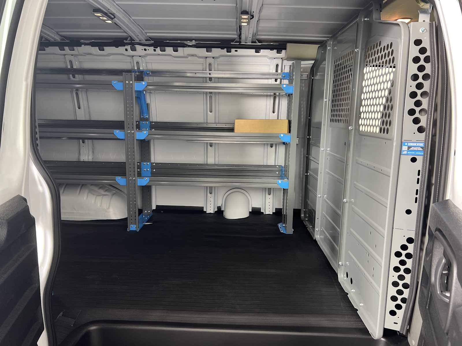 2025 GMC Savana Cargo Work Van - Photo 13