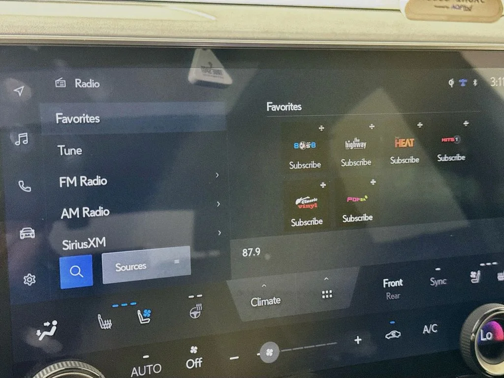 Used 2024 White Lexus 350 Luxury image 19