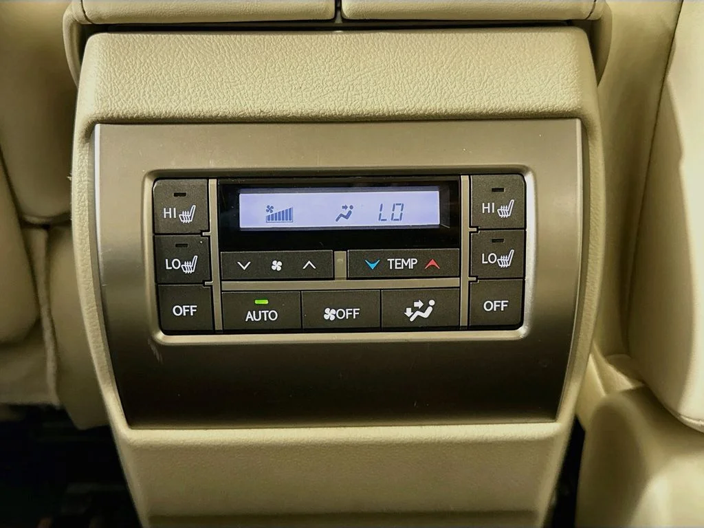 Used 2018 Silver Lexus 460 image 33