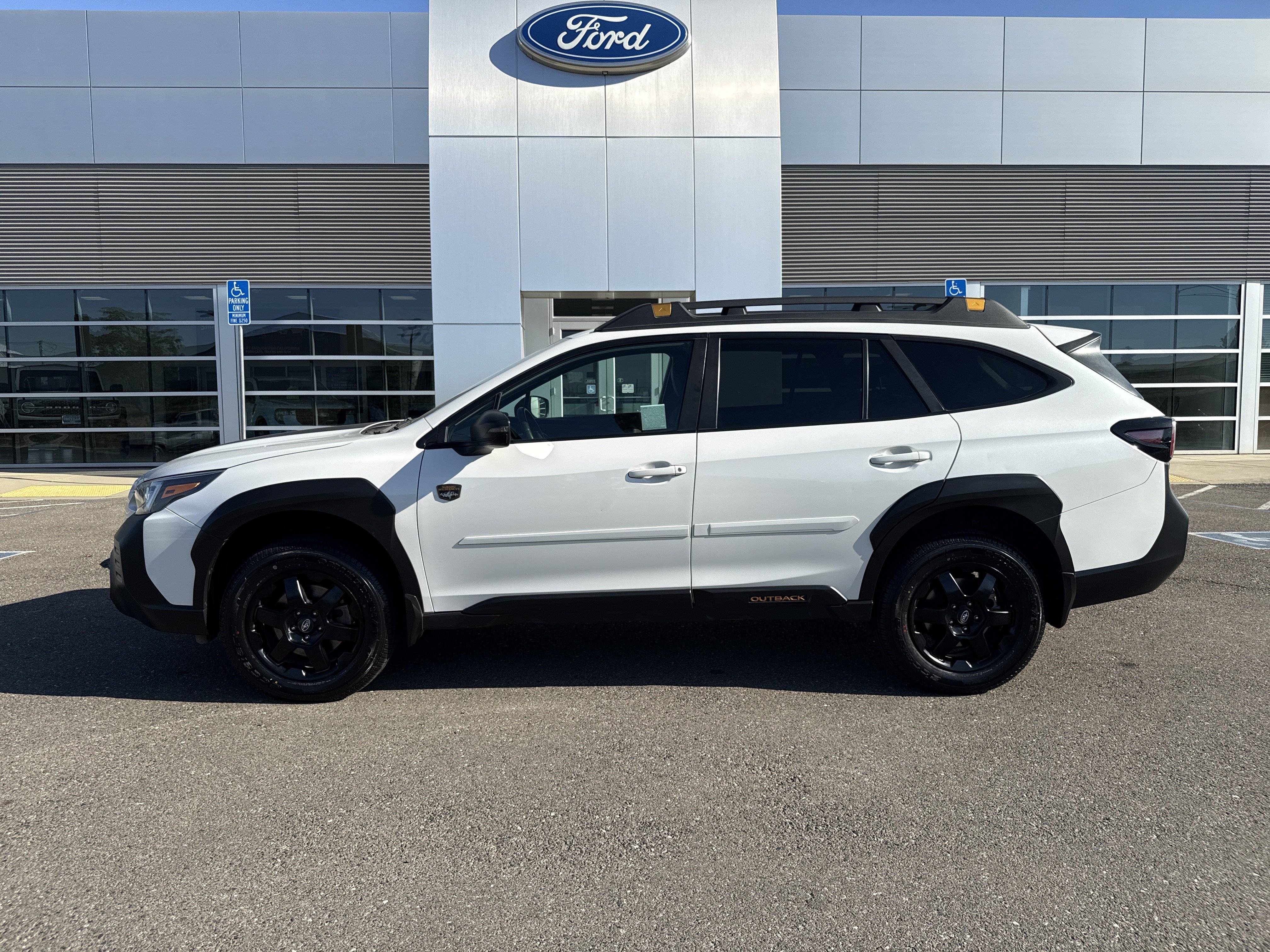 Certified Used 2022 Crystal White Pearl Subaru Wilderness image 2