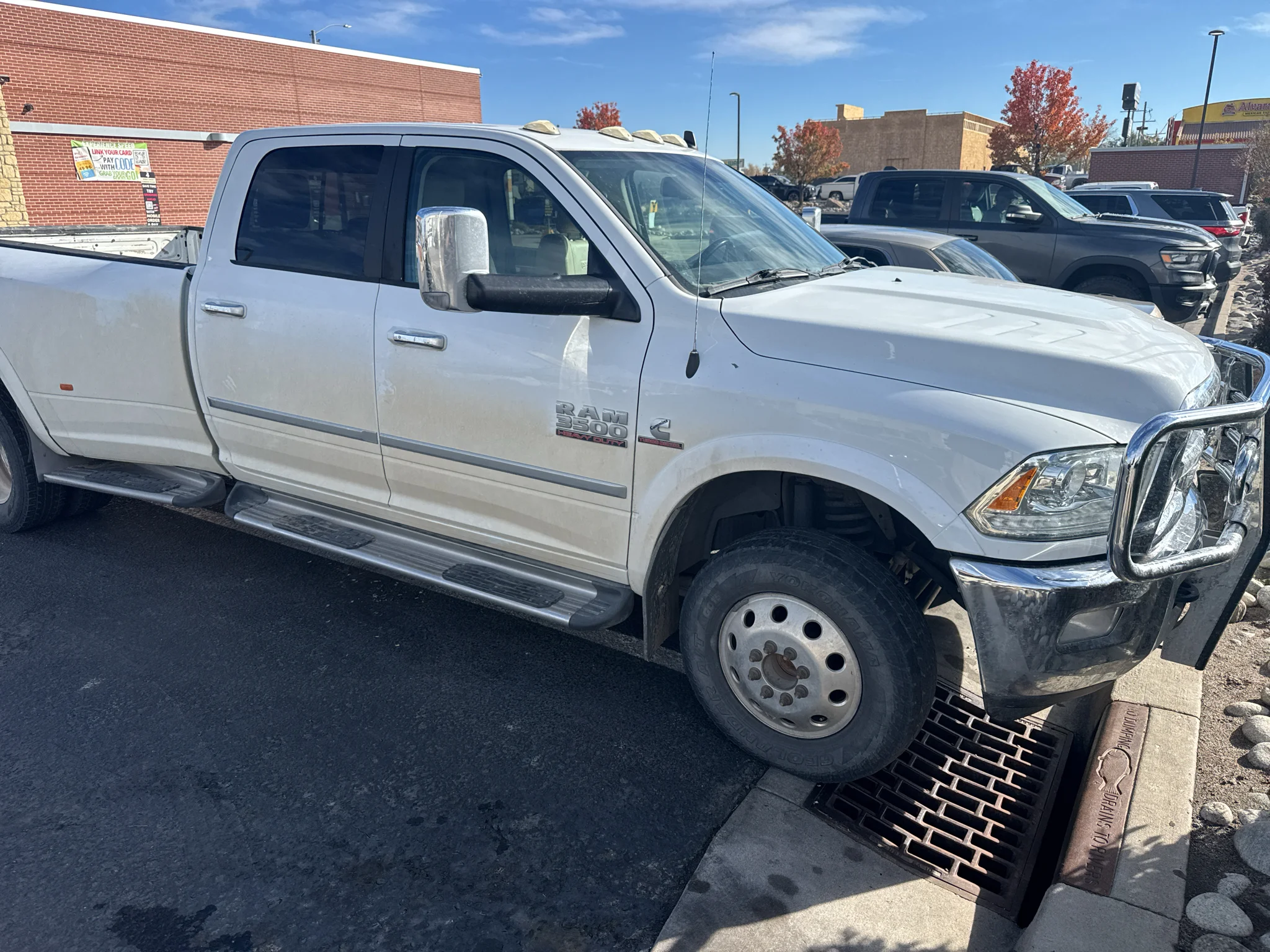 Used 2015 Bright White Clearcoat Ram Laramie image 6