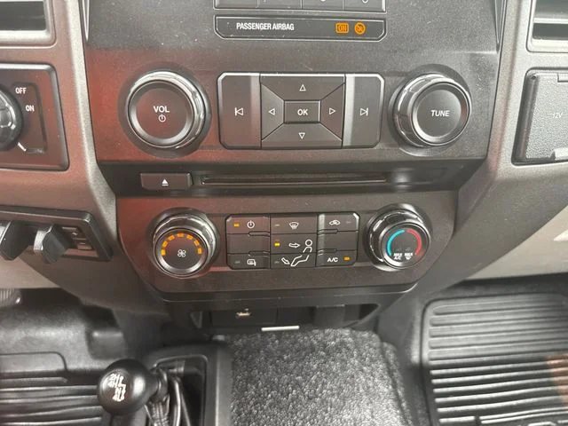 Used 2017 Oxford White Ford XL image 27