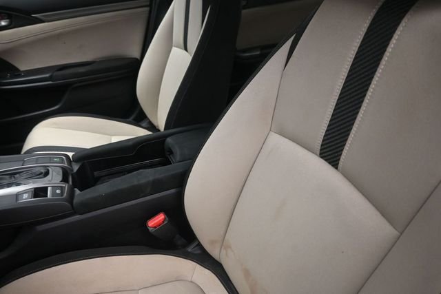 Used 2019  Honda EX image 17