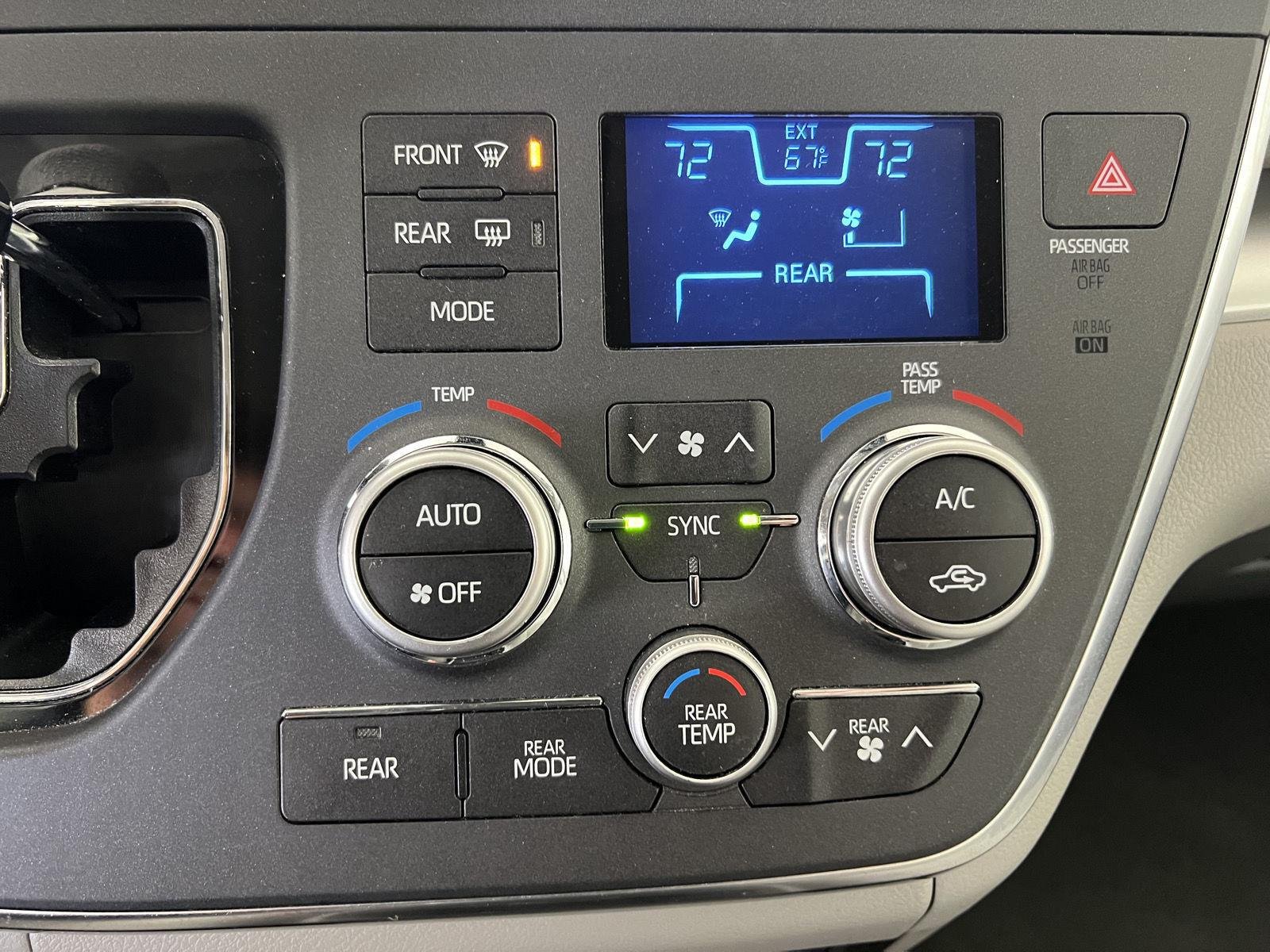 Used 2019 Super White Toyota LE 8-Passenger image 22