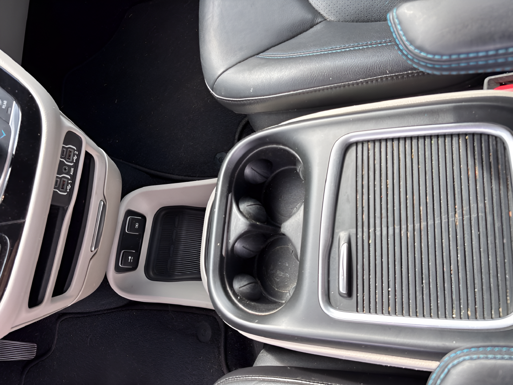 Used 2021 Gray Chrysler Touring L image 20