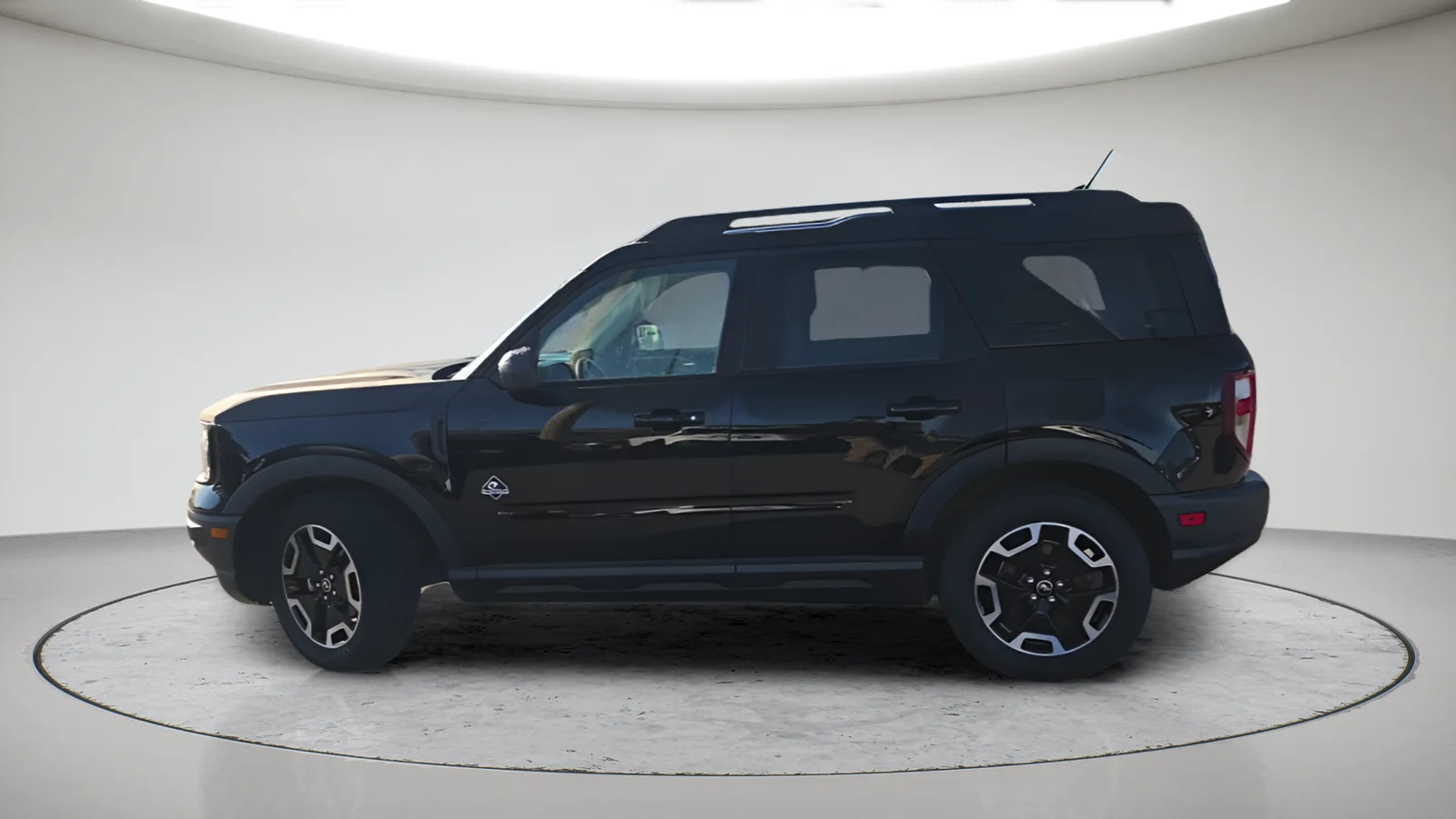 Used 2021 Black Ford Outer Banks image 11