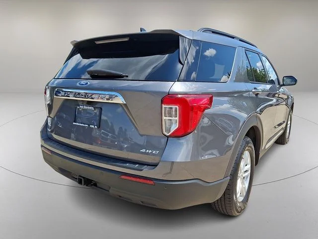 Used 2022 Gray Ford XLT image 10