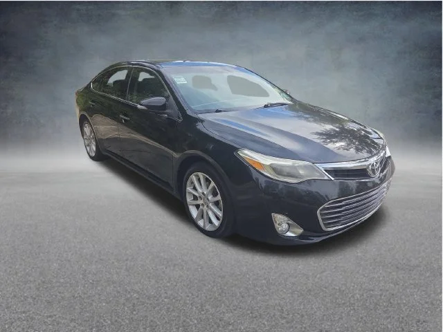 Used 2013 Black Toyota Limited image 3