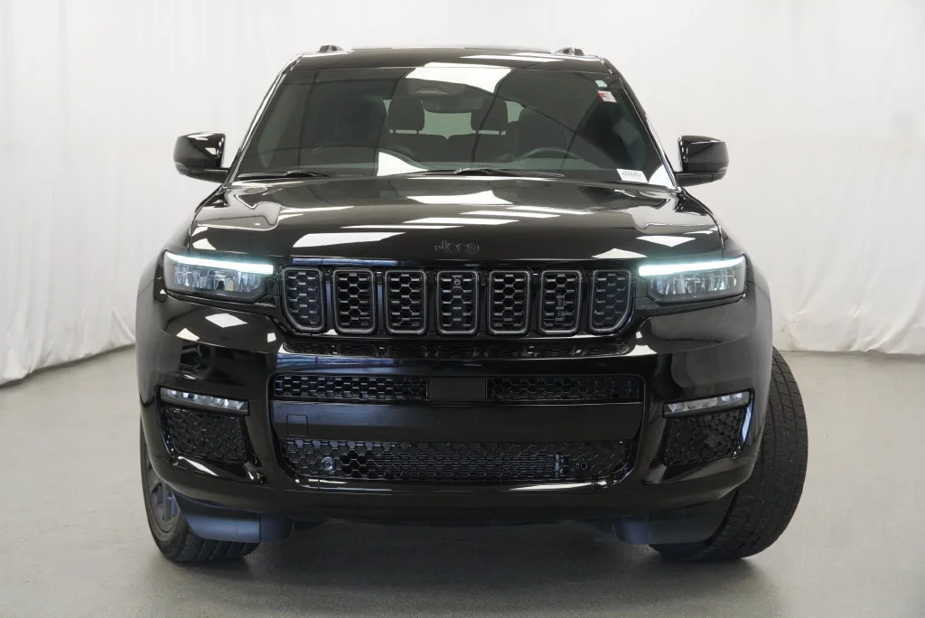 Certified Used 2025 Black Jeep Summit image 12