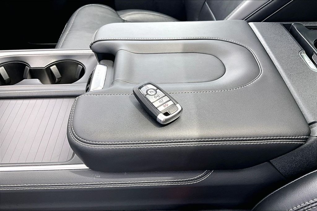 Used 2025 Black Ford Platinum image 10