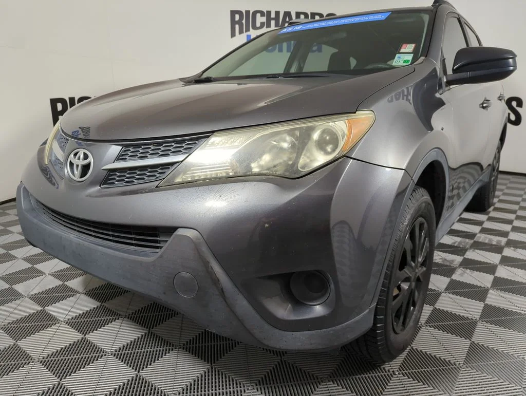 2013 Toyota RAV4 LE