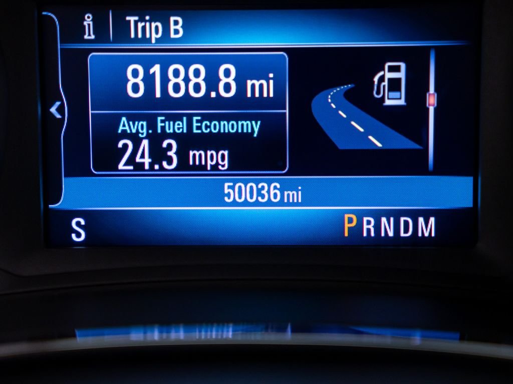 Used 2019 Ebony Twilight Metallic Buick Preferred image 20