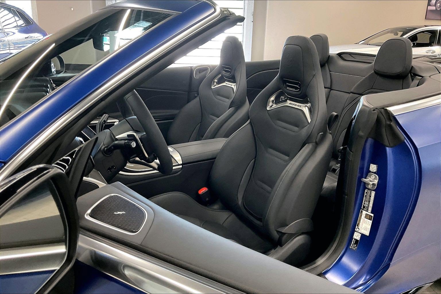 New 2026 MANUFAKTUR Starling Blue Magno Mercedes-Benz AMG® CLE 53 4MATIC+ Cabriolet image 22