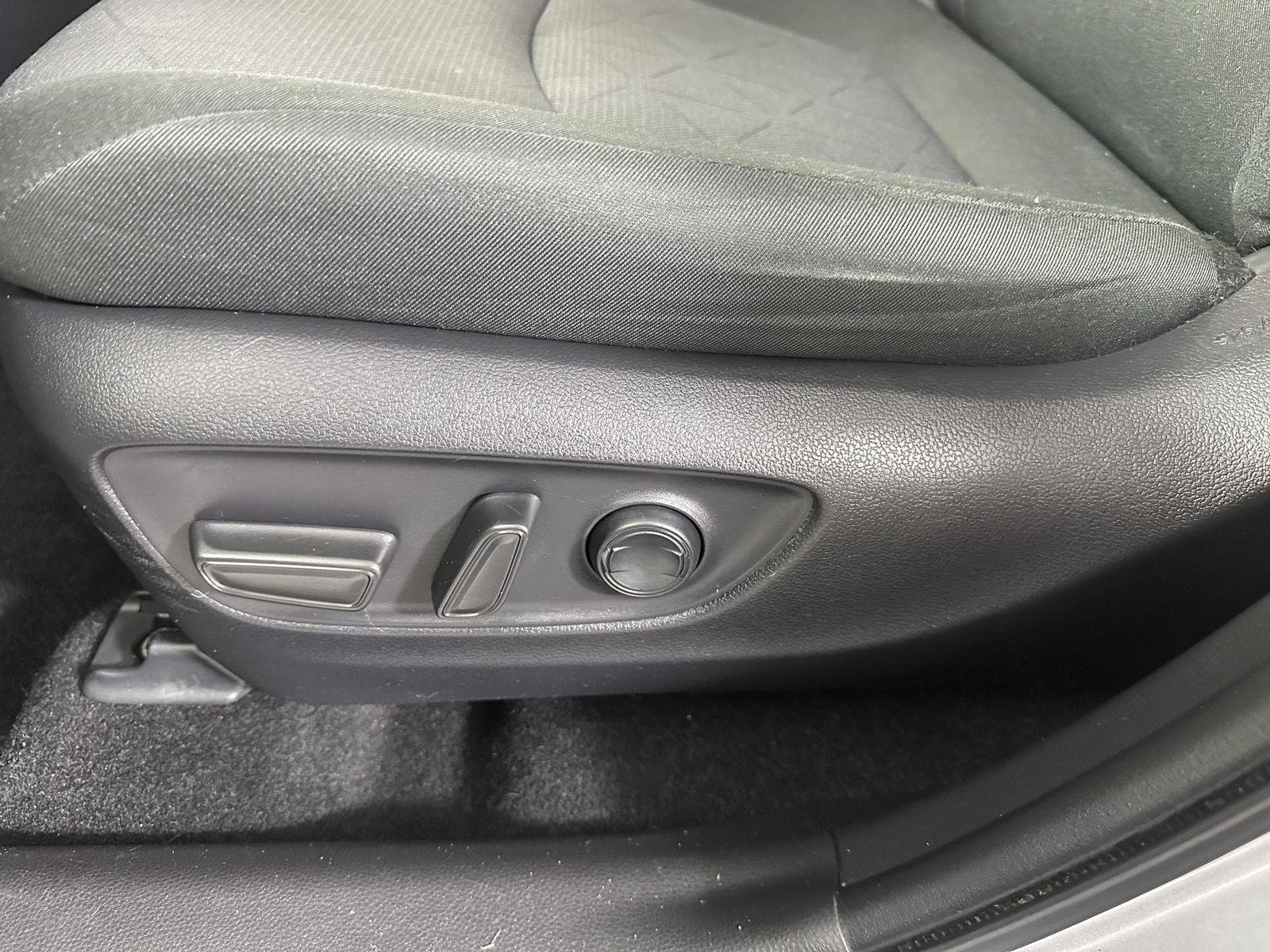 Used 2022 Silver Sky Metallic Toyota XLE image 26