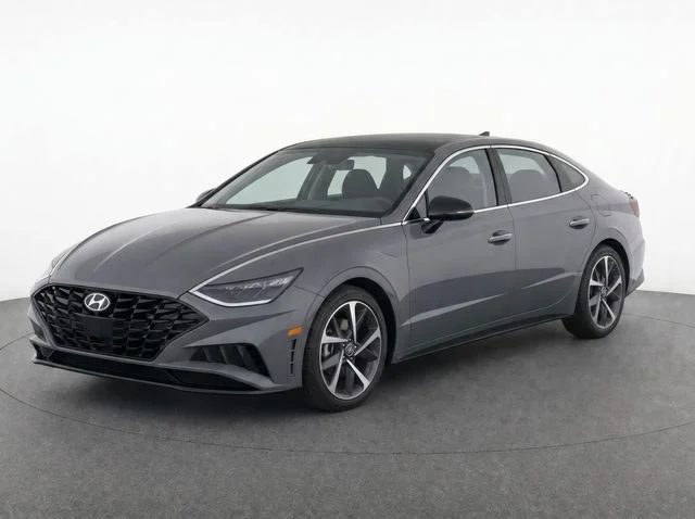 Used 2023 Gray Hyundai SEL Plus image 9