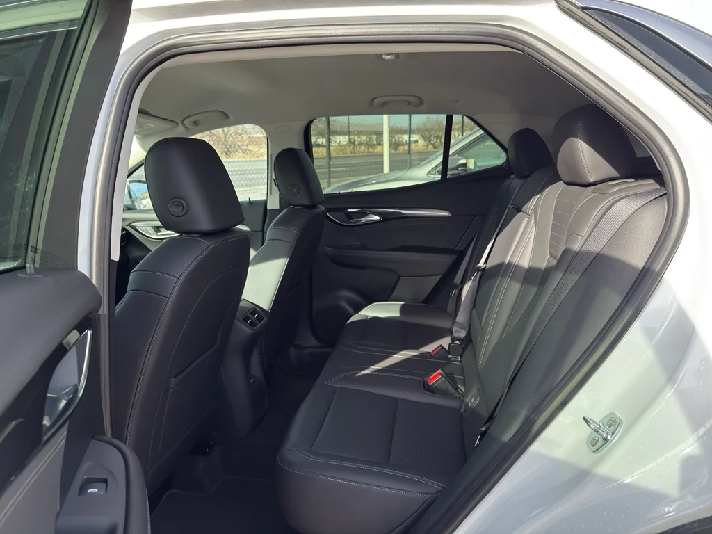Used 2024 Summit White Buick Preferred image 13