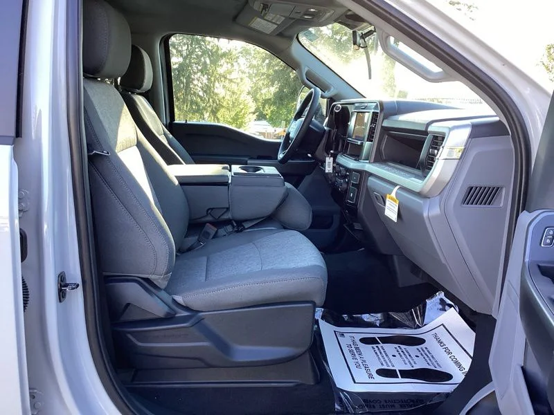 2026 Ford F-350 Super Duty XL - Photo 18