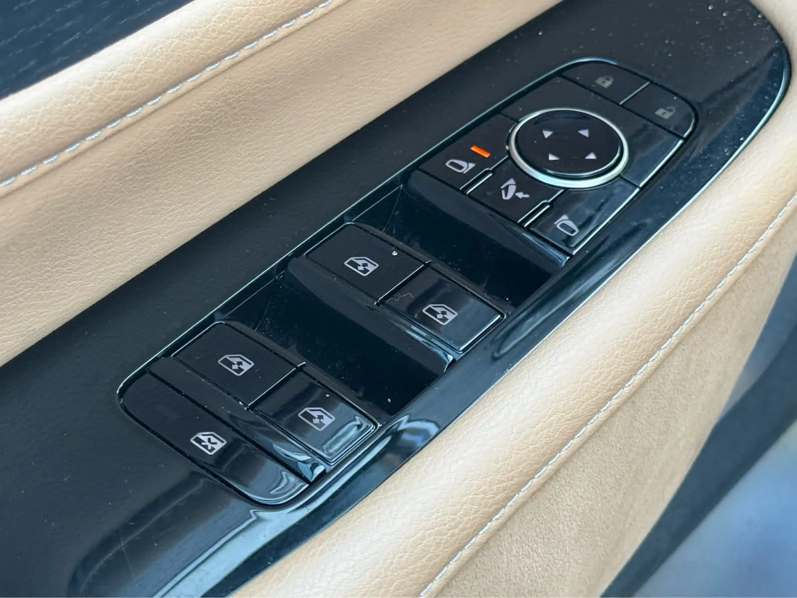 Certified Used 2025 Dynamic Metal INFINITI SENSORY image 20