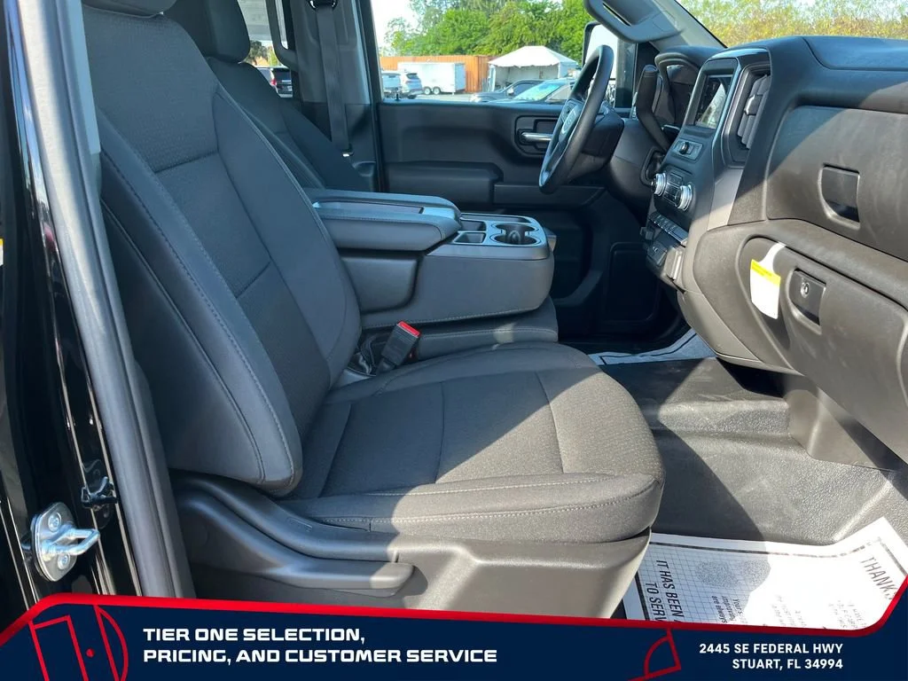 New 2025 Onyx Black GMC Pro image 36
