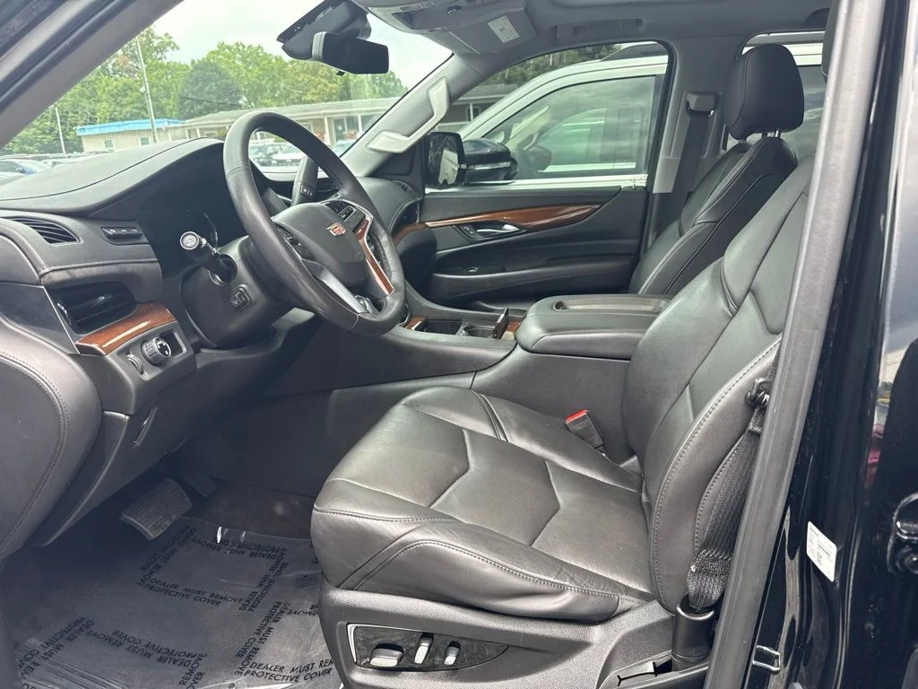 Used 2020 Black Cadillac Premium Luxury image 3