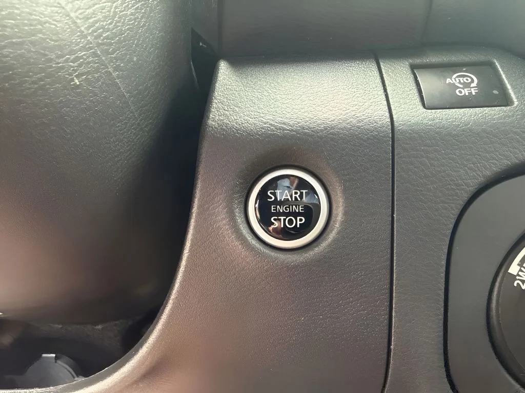 Used 2025 Orange Nissan PRO-4X image 17